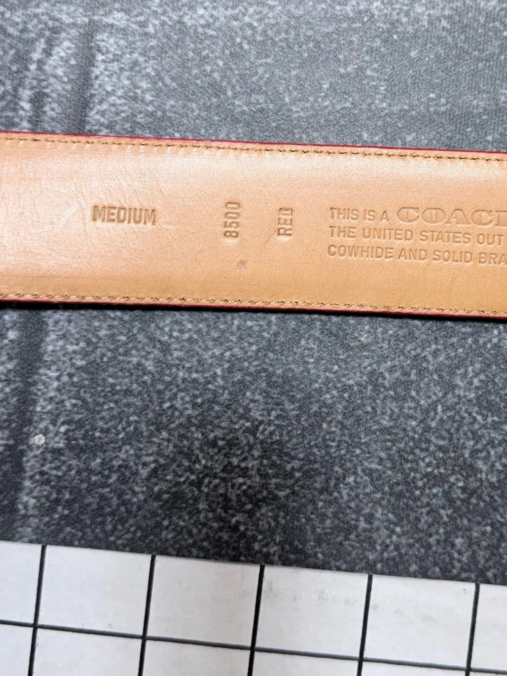 Coach VNTG made in USA sz Medium Red Leather Belt